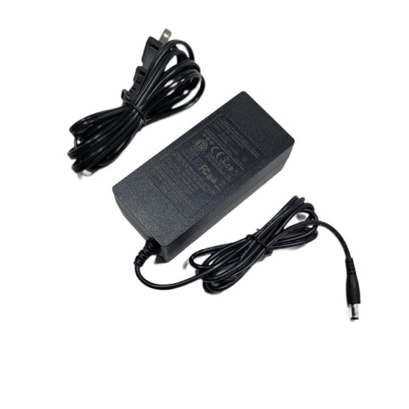 Lyare 4k Displays Gray USB-C Docking Station LDP-01 Triple Displays - Picture 7 of 10